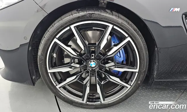 BMW 8 серия 2024 4.4 автомат (гидро), миниатюра 5