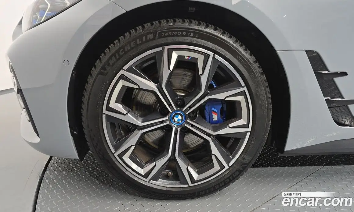 BMW i4 2022 0.2 автомат (гидро), фото 5