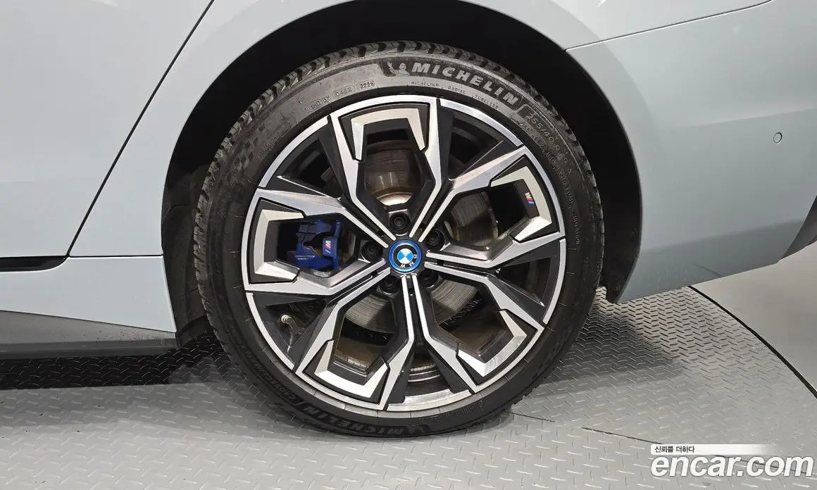 BMW i4 2022 0.2 автомат (гидро), фото 7