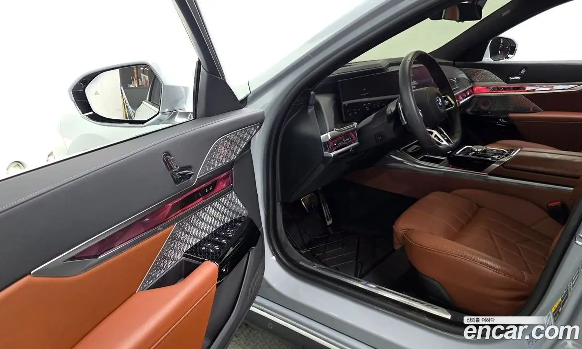 BMW i7 2025 0.3 автомат (гидро), фото 13