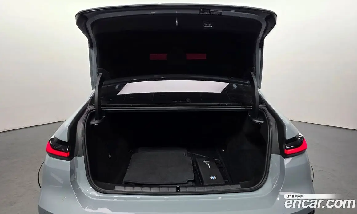 BMW i7 2025 0.3 автомат (гидро), фото 25