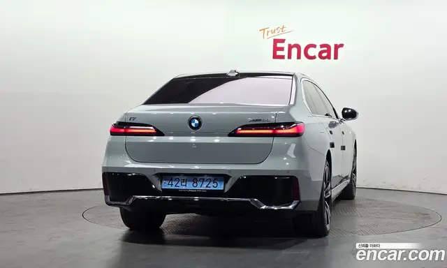 BMW i7 2025 0.3 автомат (гидро), миниатюра 4