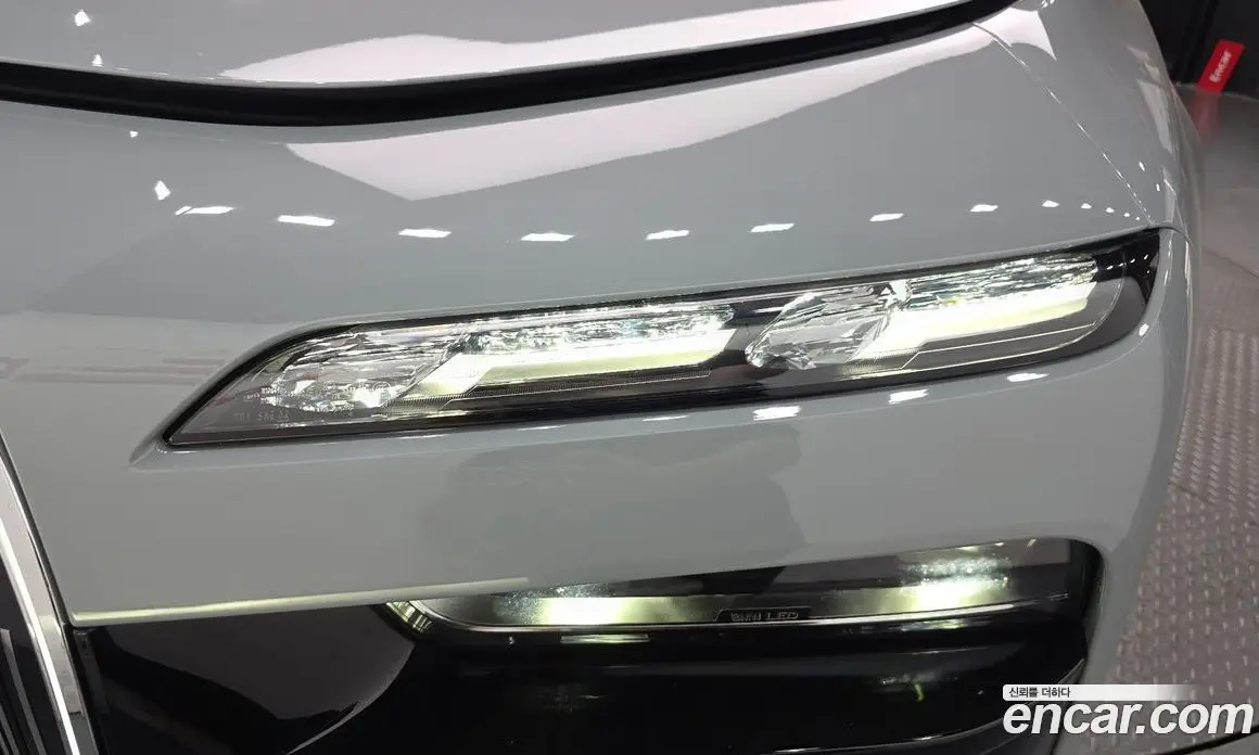 BMW i7 2025 0.3 автомат (гидро), фото 8