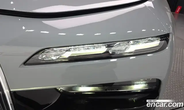 BMW i7 2025 0.3 автомат (гидро), миниатюра 8