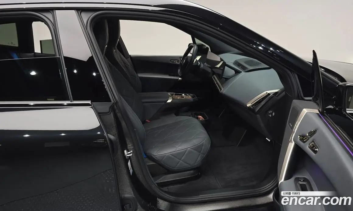 BMW iX 2022 0.3 автомат (гидро), фото 15