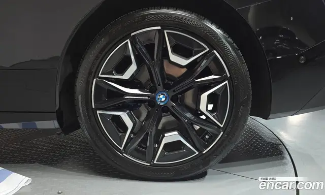 BMW iX 2022 0.3 автомат (гидро), миниатюра 6