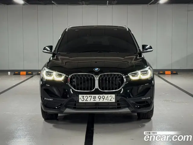 BMW X1 2019 2.0 автомат (гидро), миниатюра 3