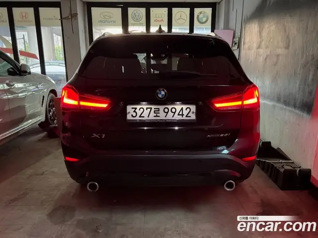 BMW X1 2019 2.0 автомат (гидро), миниатюра 4