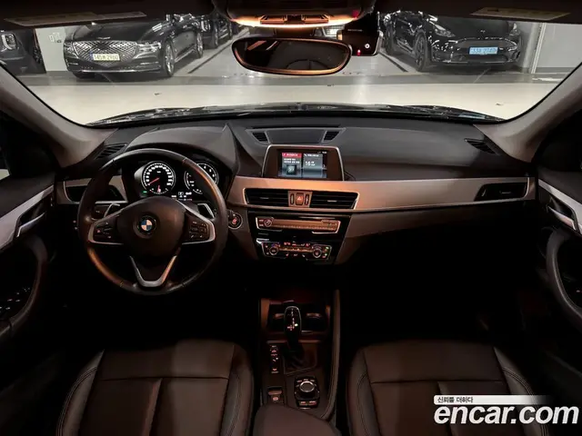 BMW X1 2019 2.0 автомат (гидро), миниатюра 7