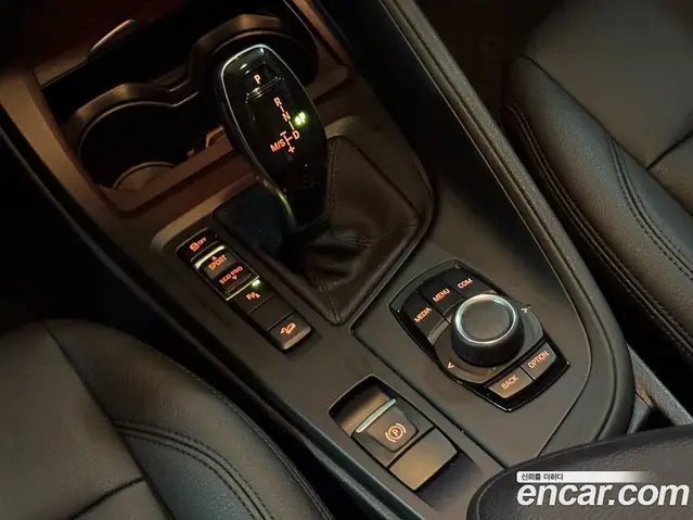 BMW X1 2019 2.0 автомат (гидро), миниатюра 9