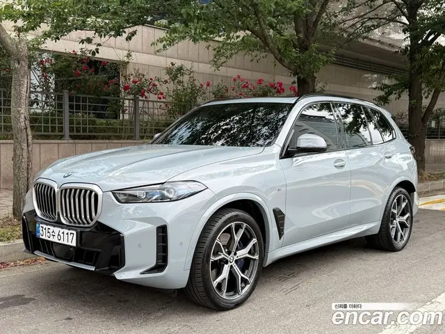 BMW X5, 2025, 4 930 км
