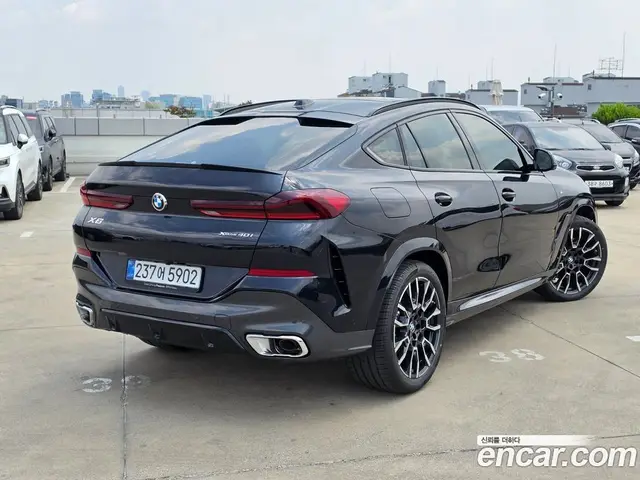 BMW X6 2026 3.0 автомат (гидро), миниатюра 2