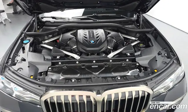 BMW X7 2022 4.4 автомат (гидро), миниатюра 6
