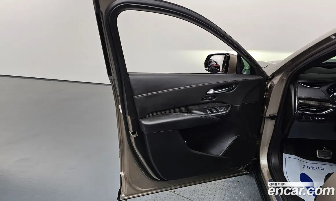 Cadillac XT4 2023 2.0 автомат (гидро), фото 14 Cadillac XT4 2023 2.0 автомат (гидро), фото 14