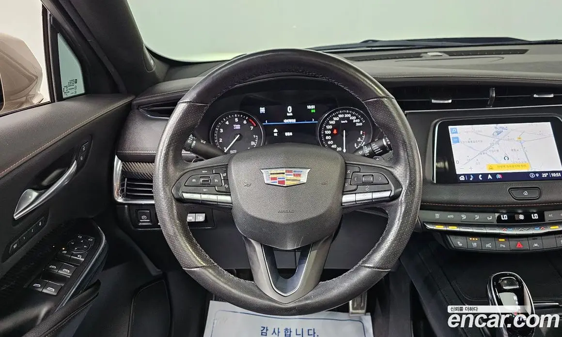 Cadillac XT4 2023 2.0 автомат (гидро), фото 18 Cadillac XT4 2023 2.0 автомат (гидро), фото 18
