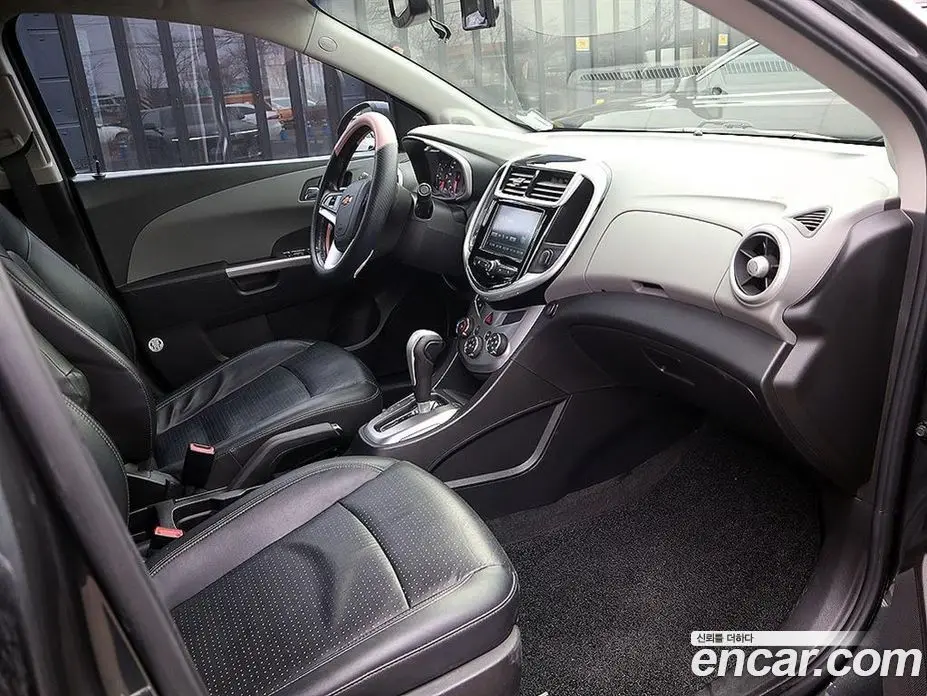 Chevrolet Aveo 2017 1.4 автомат (гидро), фото 13