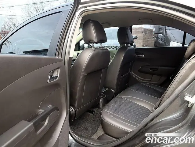 Chevrolet Aveo 2017 1.4 автомат (гидро), миниатюра 7