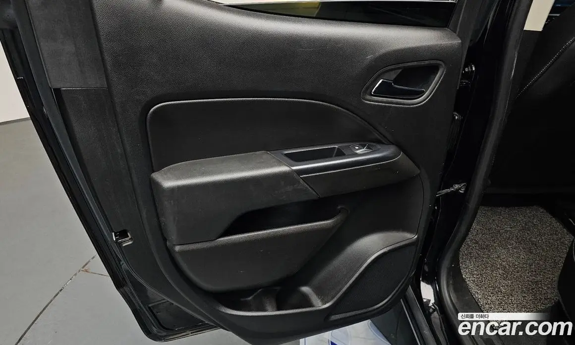 Chevrolet Colorado 2021 3.6 автомат (гидро), фото 14
