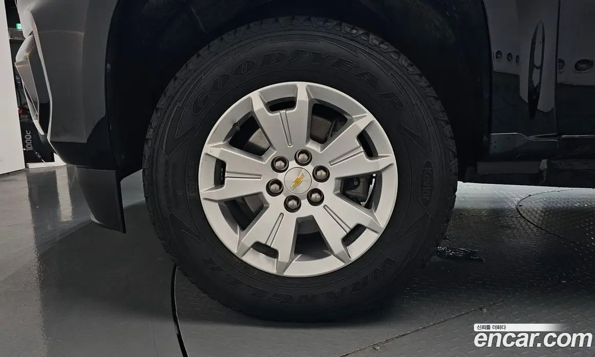 Chevrolet Colorado 2021 3.6 автомат (гидро), фото 4