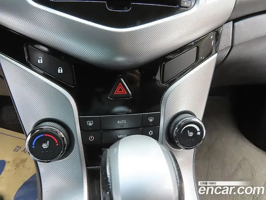 Chevrolet Cruze 2011 1.8 автомат (гидро), фото 16