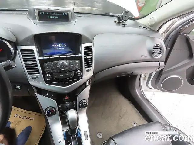 Chevrolet Cruze 2011 1.8 автомат (гидро), миниатюра 6