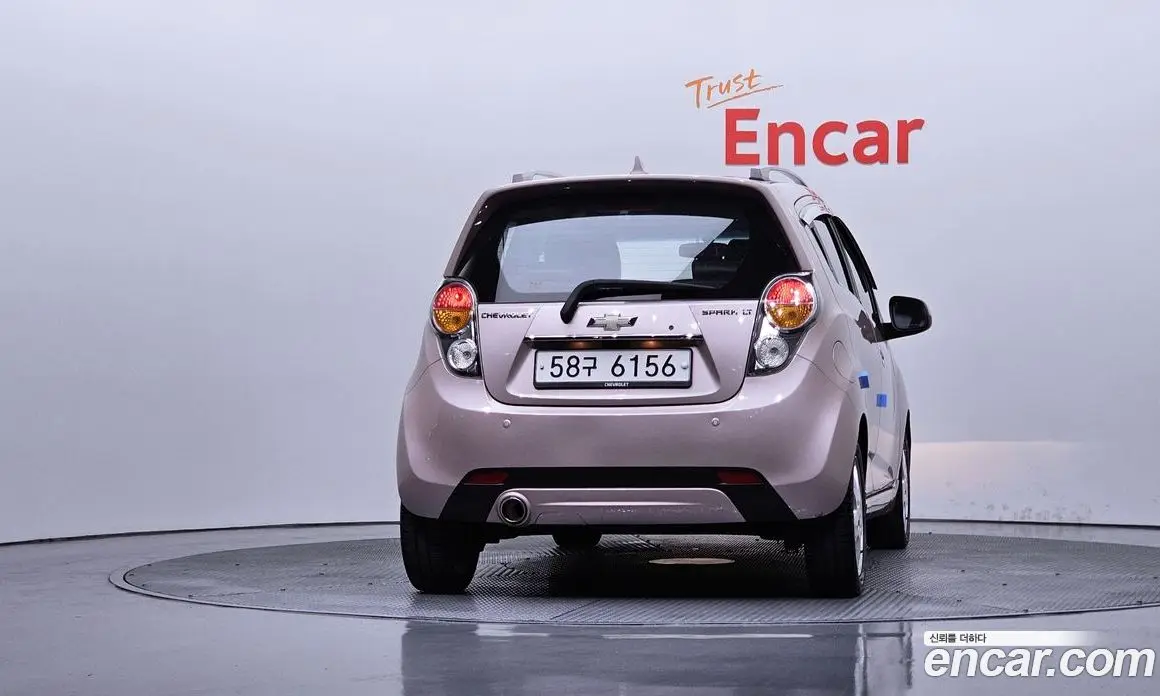 Chevrolet Spark 2011 1.0 автомат (гидро), фото 4