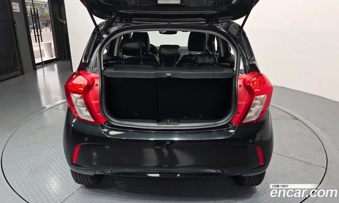 Chevrolet Spark 2016 1.0 автомат (гидро), фото 20