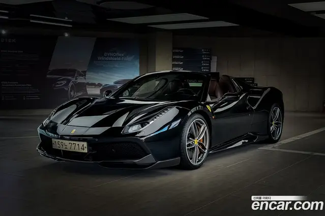 Ferrari 488, 2017, 10 900 км