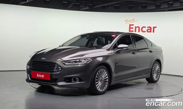 Ford Mondeo, 2017, 200 121 км