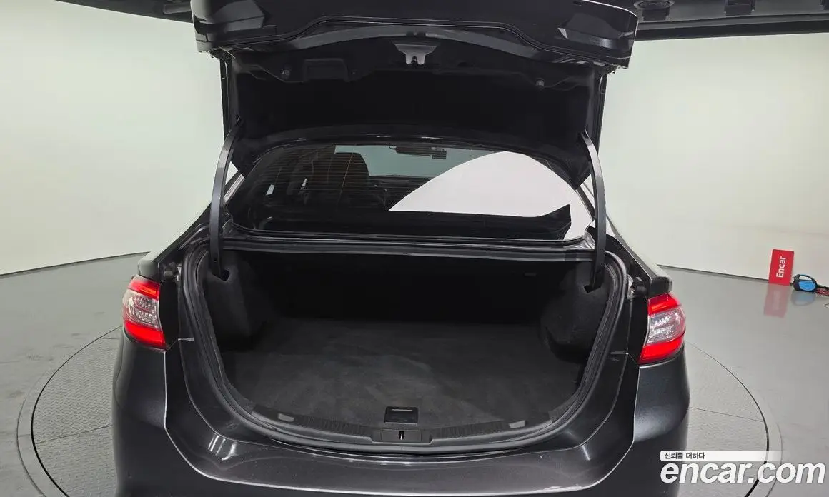 Ford Mondeo 2017 2.0 автомат (гидро), фото 20