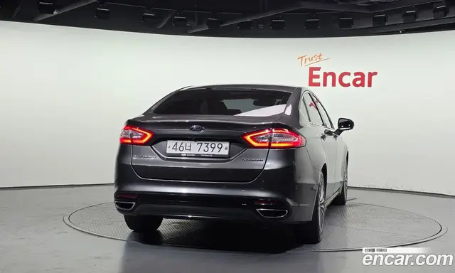 Ford Mondeo 2017 2.0 автомат (гидро), миниатюра 4
