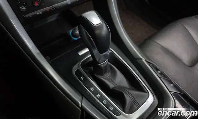 Ford Mondeo 2017 2.0 автомат (гидро), миниатюра 9