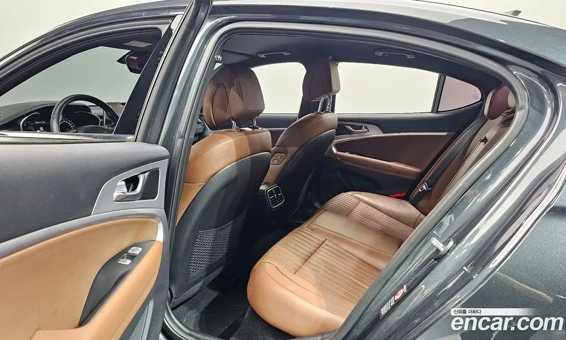 Genesis G70 2019 2.0 автомат (гидро), фото 17