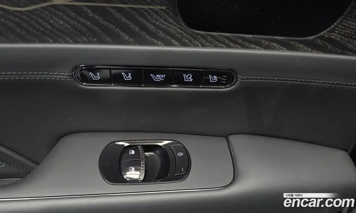 Genesis G90 2025 3.5 автомат (гидро), фото 28