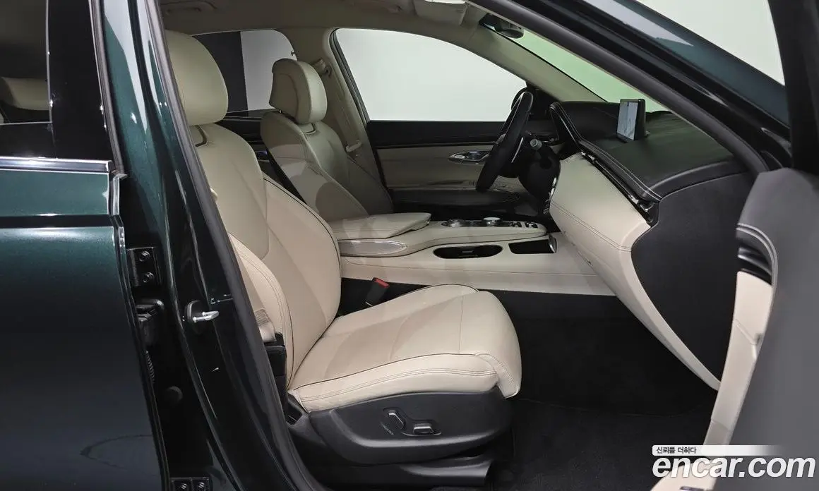 Genesis GV70 2021 2.5 автомат (гидро), фото 16