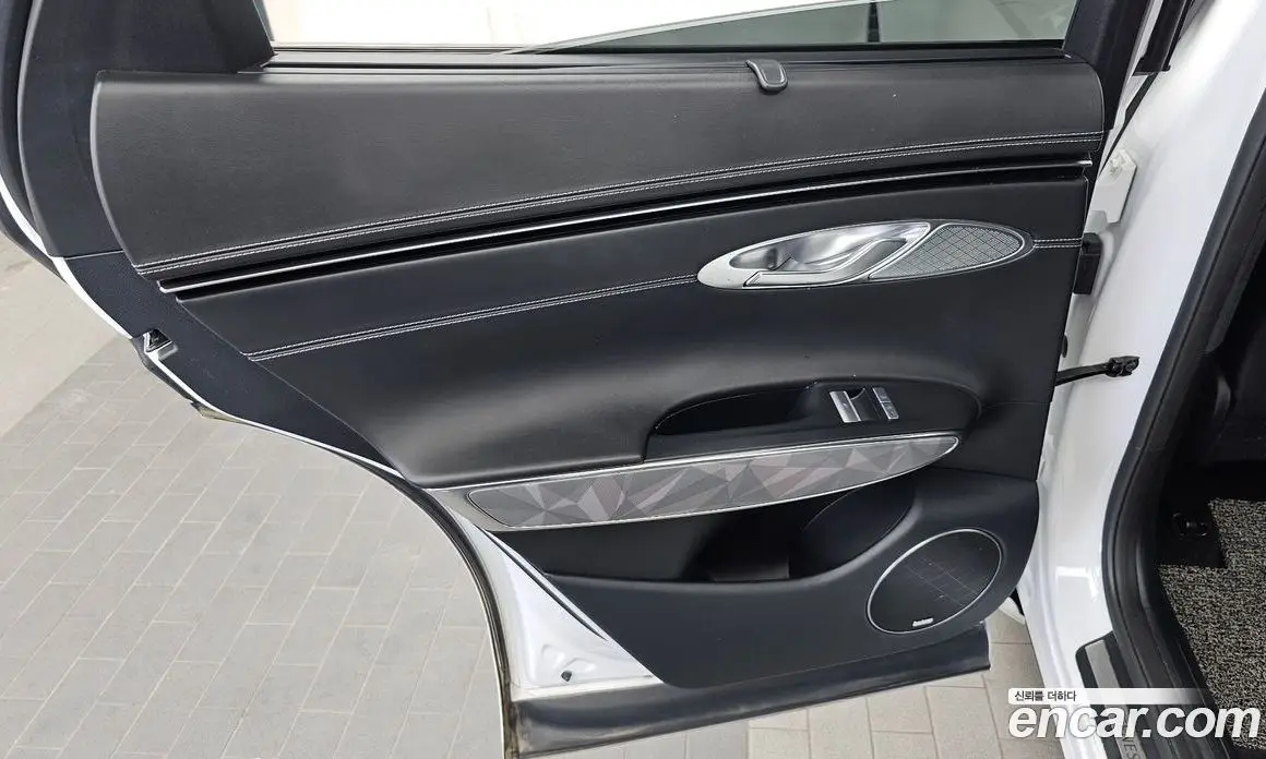 Genesis GV70 2021 2.2 автомат (гидро), фото 15