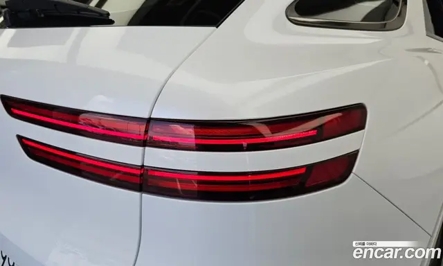 Genesis GV70 2021 2.2 автомат (гидро), миниатюра 9