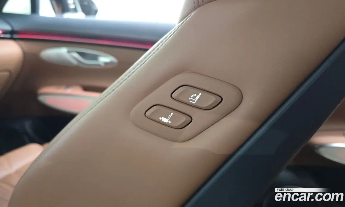 Genesis GV70 2024 2.5 автомат (гидро), фото 28