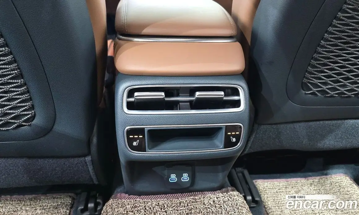 Genesis GV70 2024 2.5 автомат (гидро), фото 30