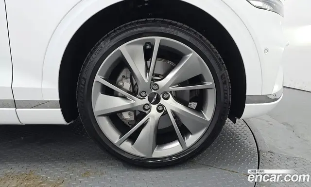 Genesis GV70 2024 2.5 автомат (гидро), миниатюра 7