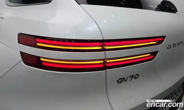 Genesis GV70 2024 2.5 автомат (гидро), миниатюра 9