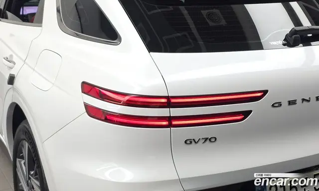 Genesis GV70 2024 2.5 автомат (гидро), миниатюра 9