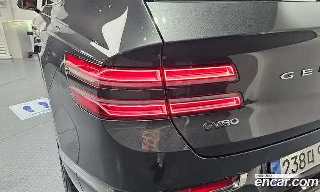 Genesis GV80 2023 2.5 автомат (гидро), миниатюра 8