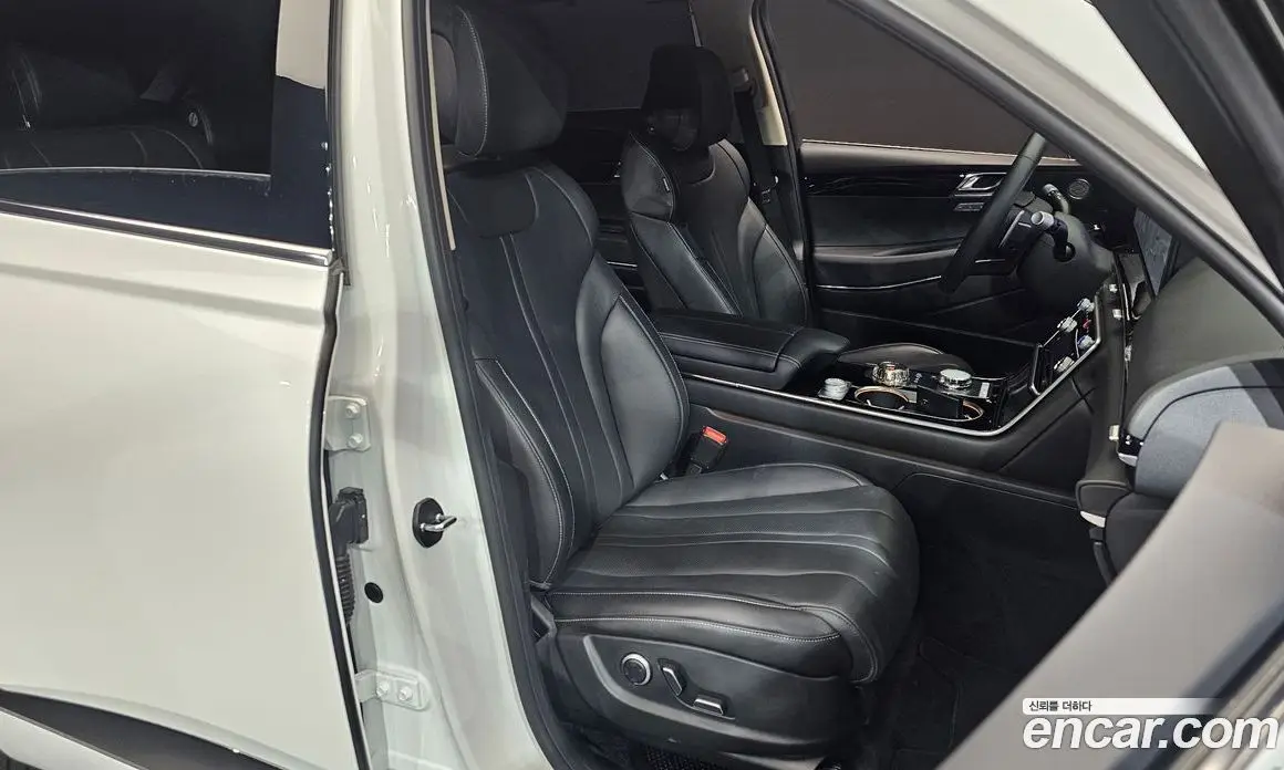 Genesis GV80 2024 2.5 автомат (гидро), фото 18