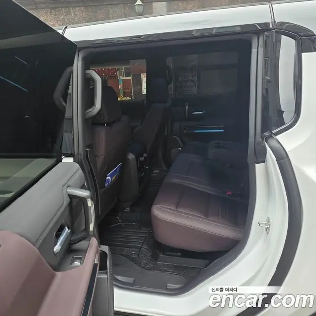 GMC Hummer EV 2026 механика, миниатюра 9