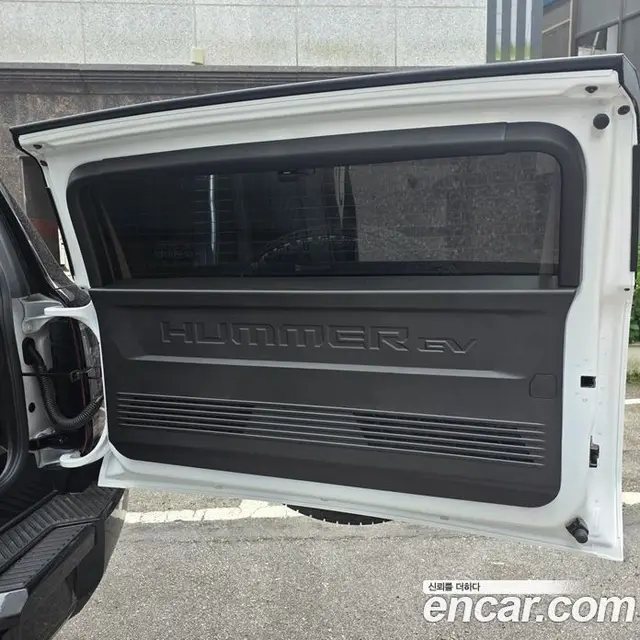 GMC Hummer EV 2026 механика, миниатюра 10
