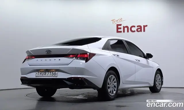 Hyundai Avante 2022 1.6 автомат (гидро), миниатюра 2