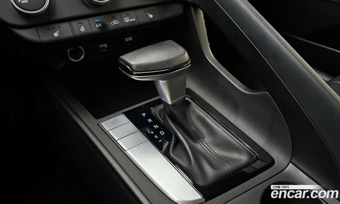 Hyundai Avante 2022 1.6 автомат (гидро), фото 12