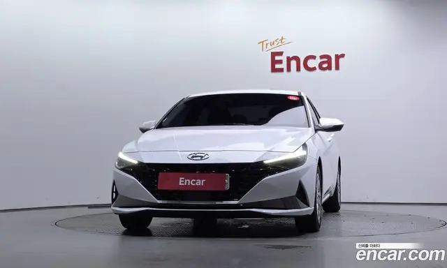 Hyundai Avante 2022 1.6 автомат (гидро), миниатюра 3
