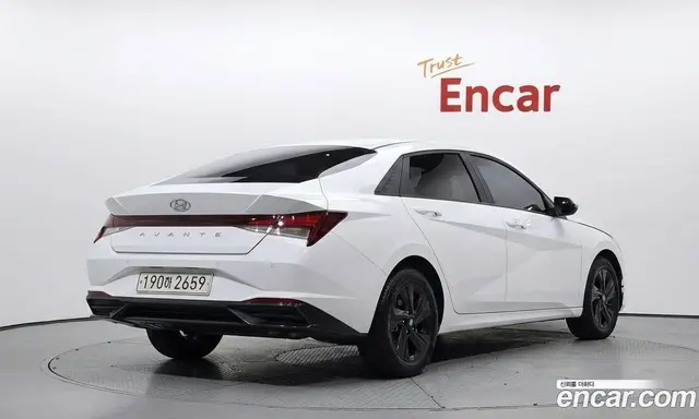 Hyundai Avante 2023 1.6 автомат (гидро), миниатюра 2